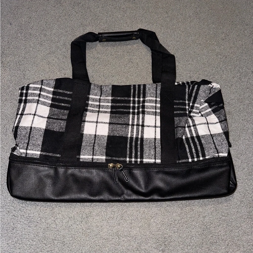 Weekender Tote - Picture 2 of 2